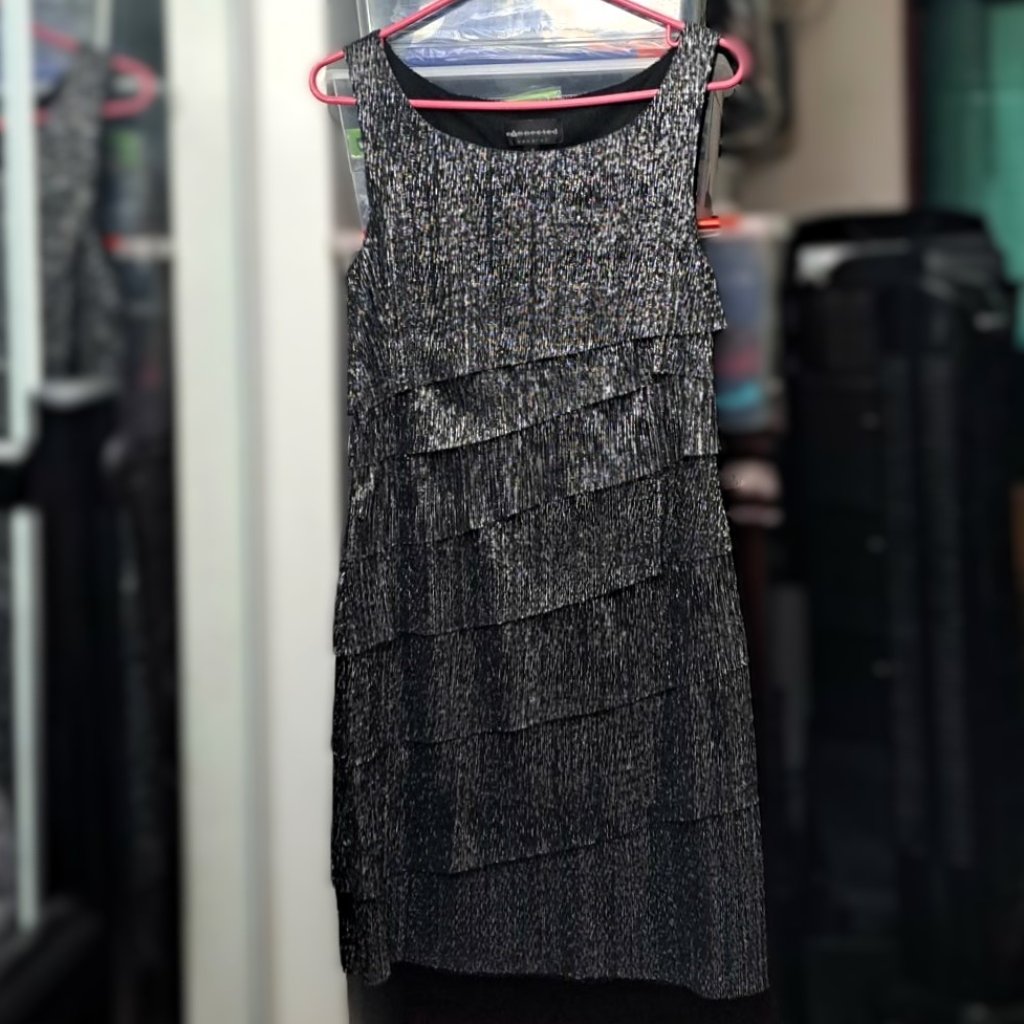 New Connected Apparel Women's Sleeveless Multi-Layered Metallic Party Dress Nwot